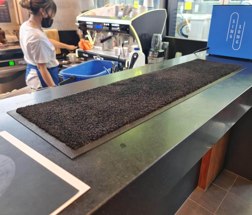 High Absorption Bar Top Runner Black
