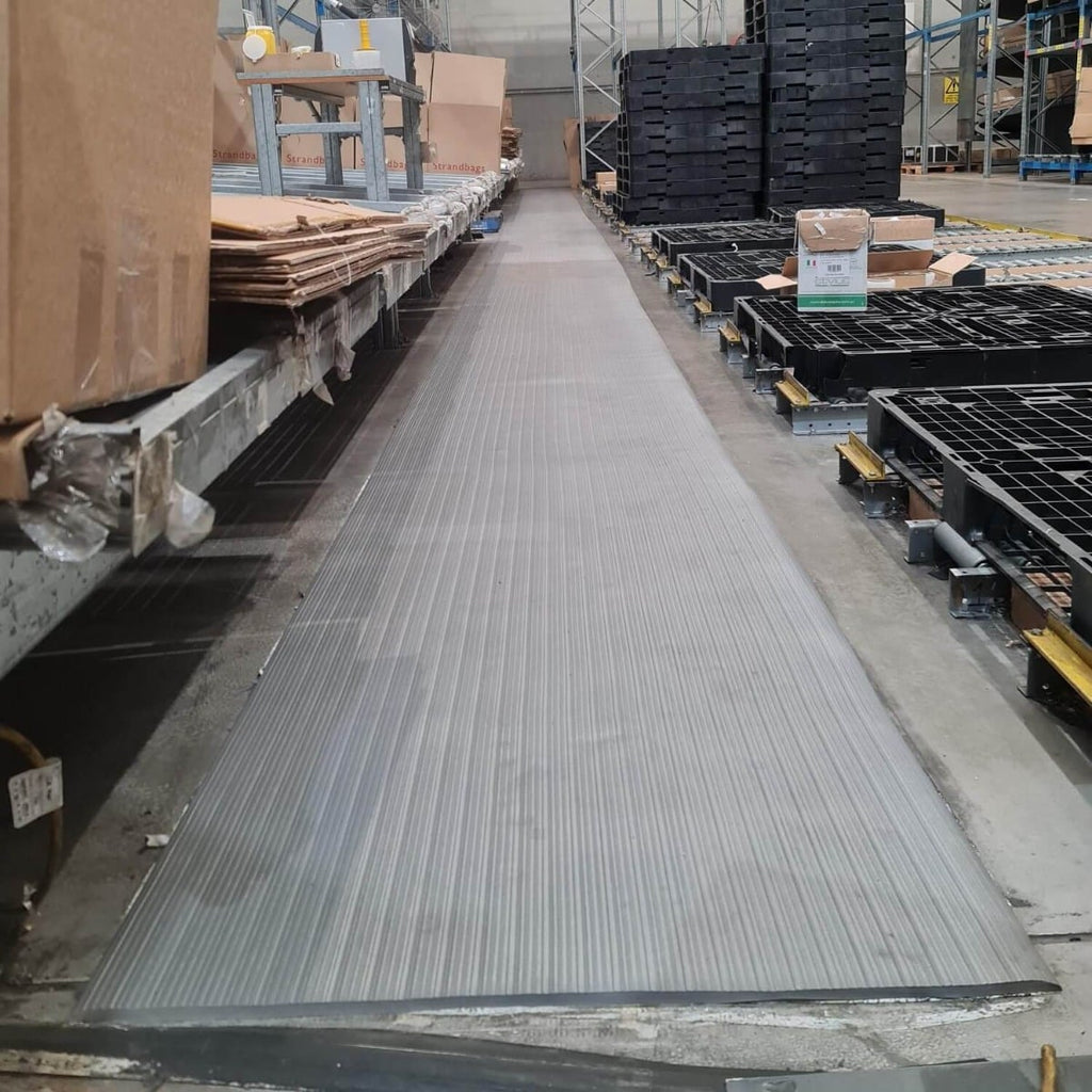 Ribbed Surface Closed Cell Foam Anti Fatigue Mat 90cm Wide Grey